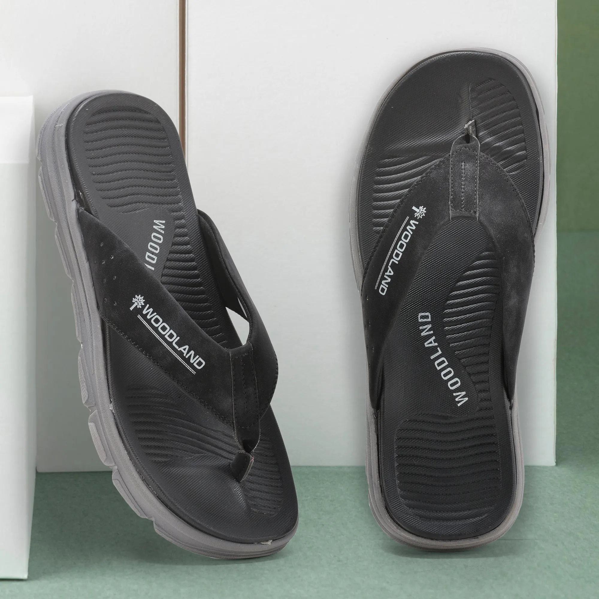 Woodland Black Sports Slippers For Men - Thumbnail 9