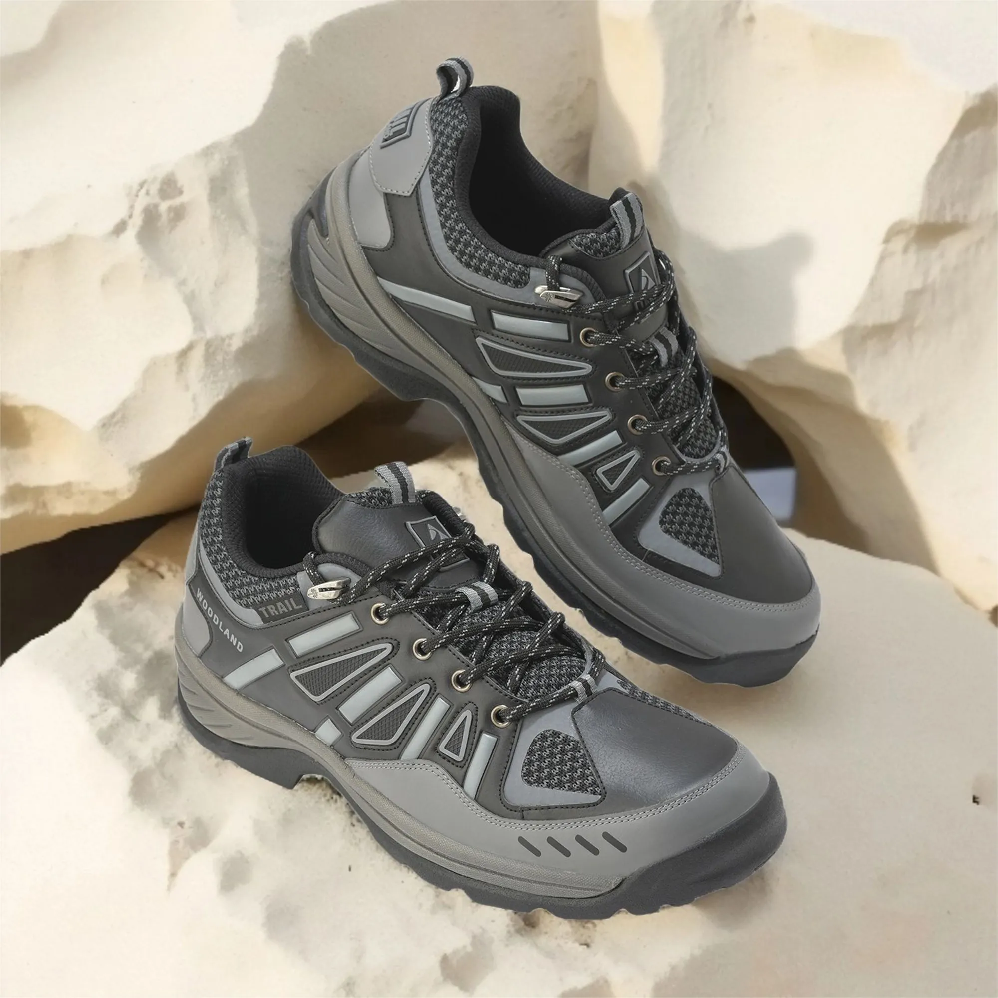 woodland-black-mens-hiking-shoes