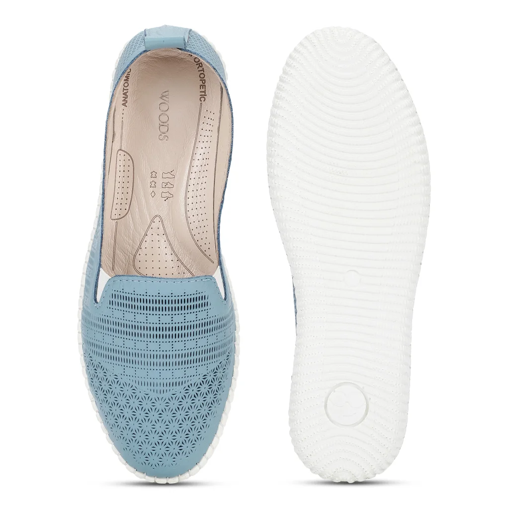 Woods Women’s Blue Softy Luxe Shoes - Thumbnail 4