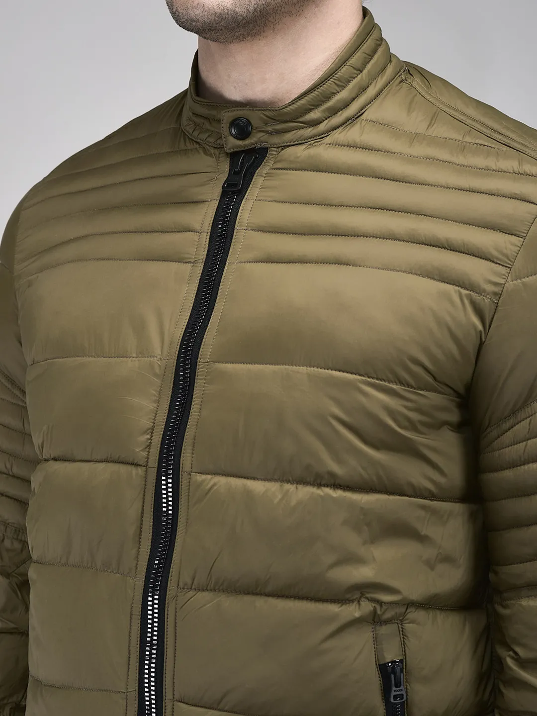 Men Lightweight Puffer Jacket in Military Olive - Thumbnail 4