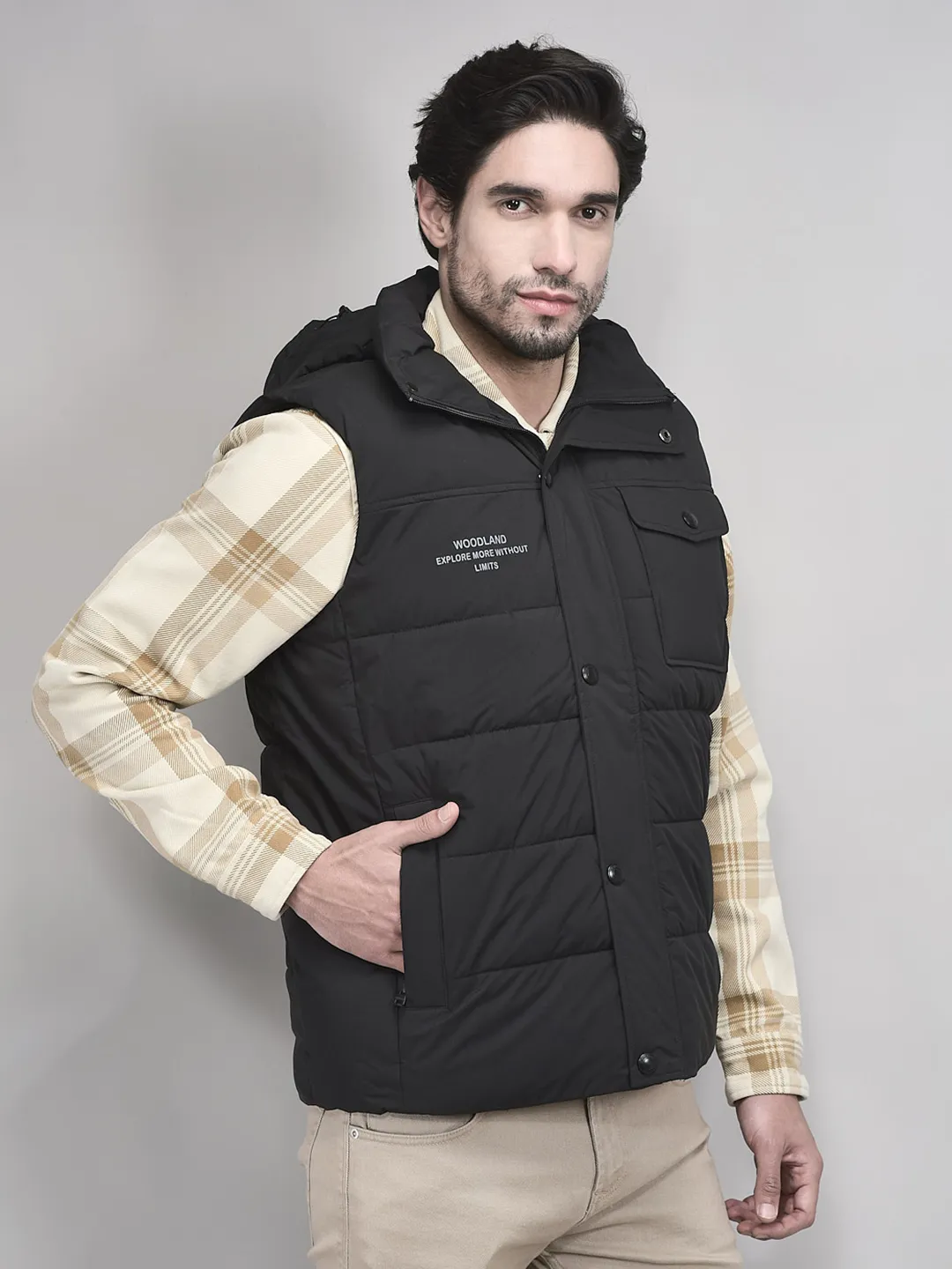 Black sleeveless jacket for men with hood - Thumbnail 2
