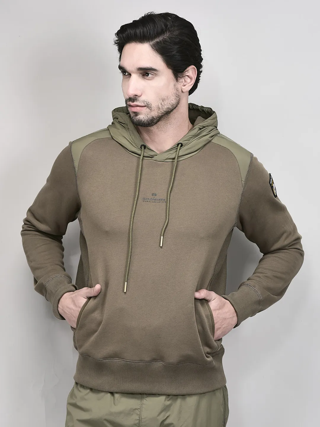 Woodland Men Olive Hoodie Sweatshirt - Thumbnail 2