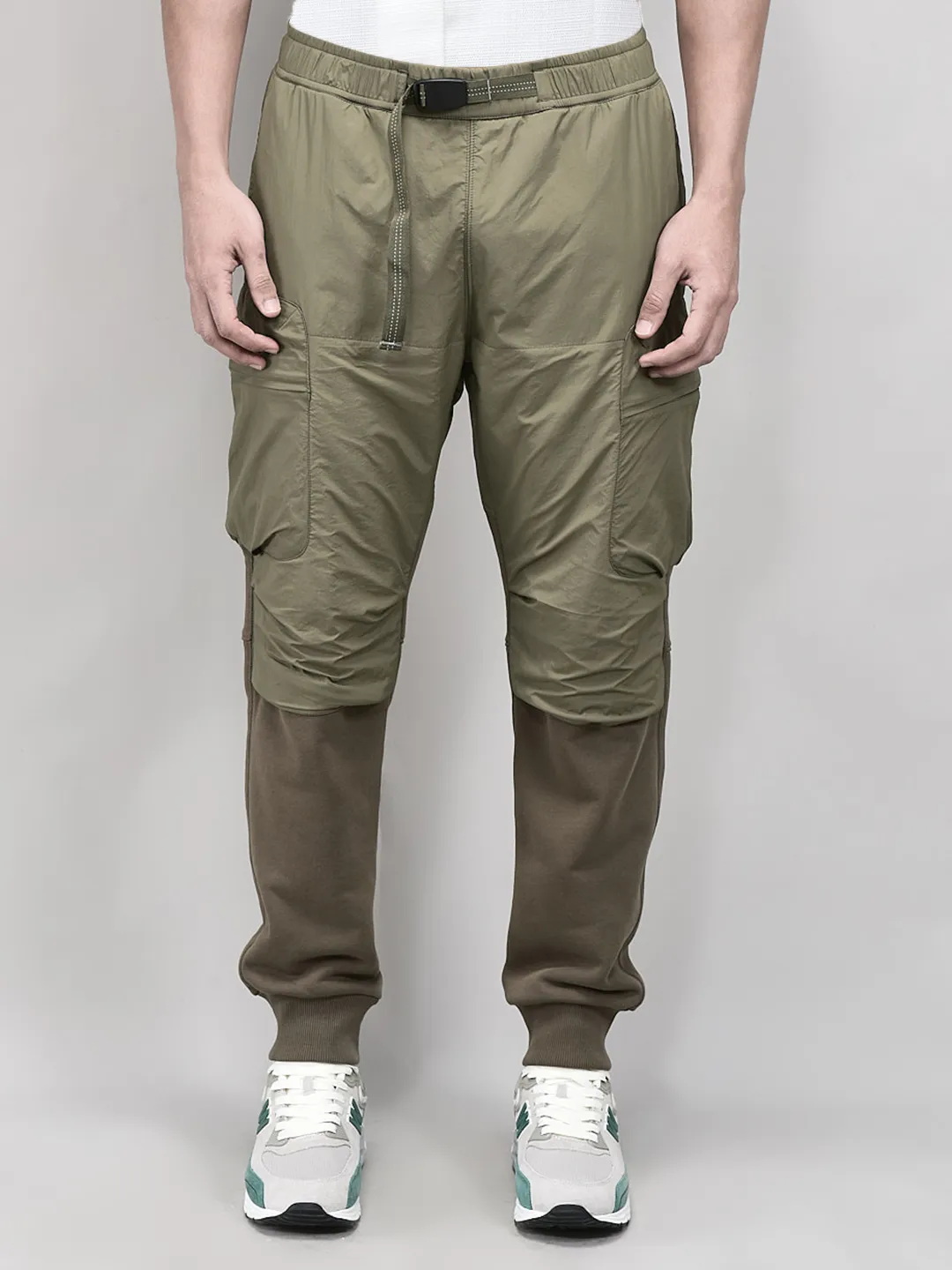 premium-design-men-olive-track-bottom