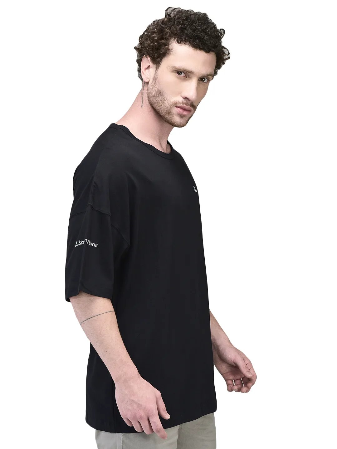 Black round neck t-shirt - Thumbnail 4